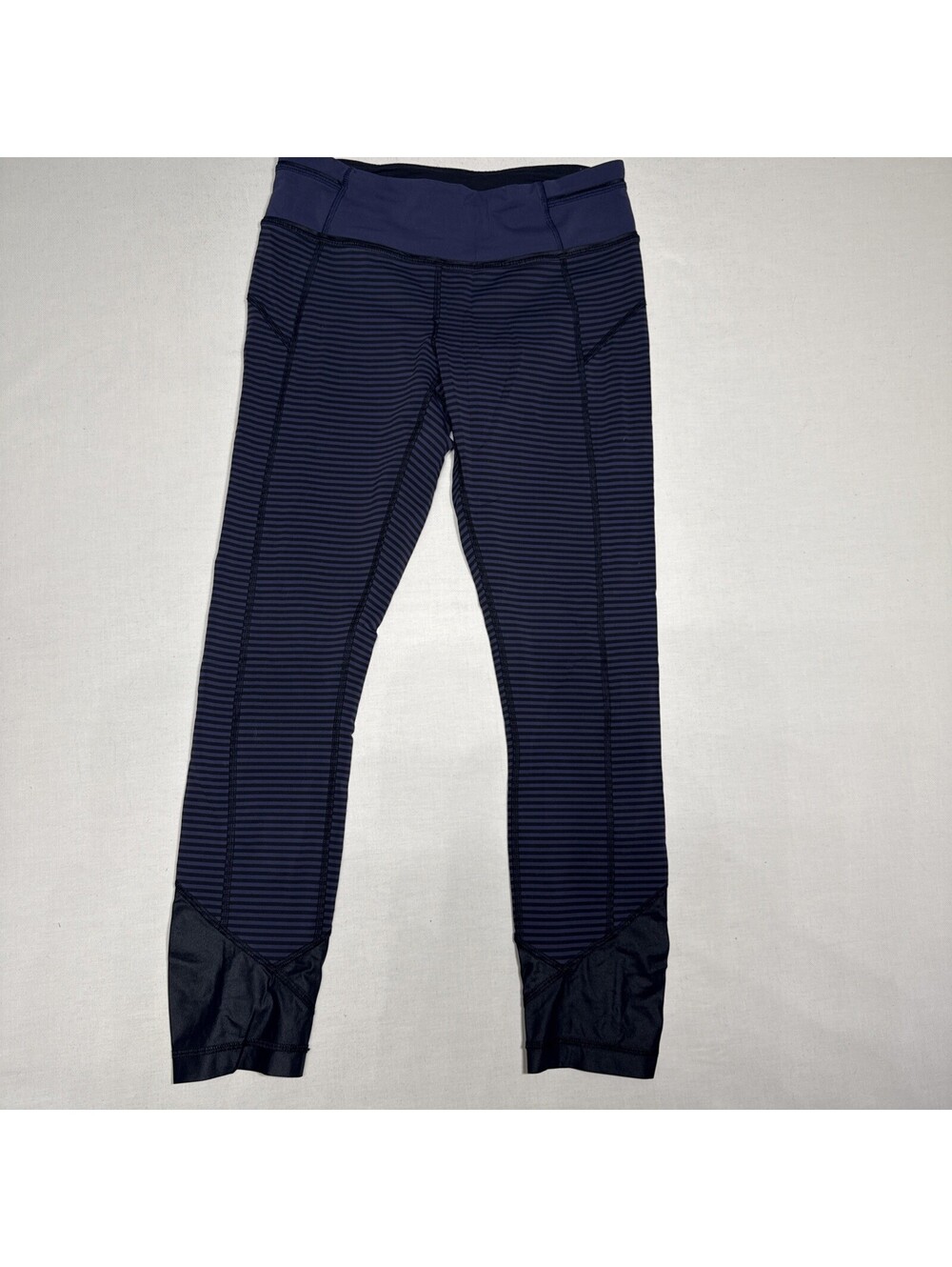 Lululemon Womens 6 Leggings Run Inspire Crop Blue Black Stripe Capri Yoga Pants